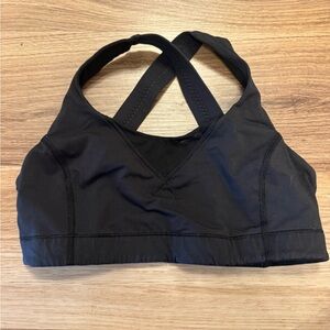 Black lululemon Women's Sports Bra